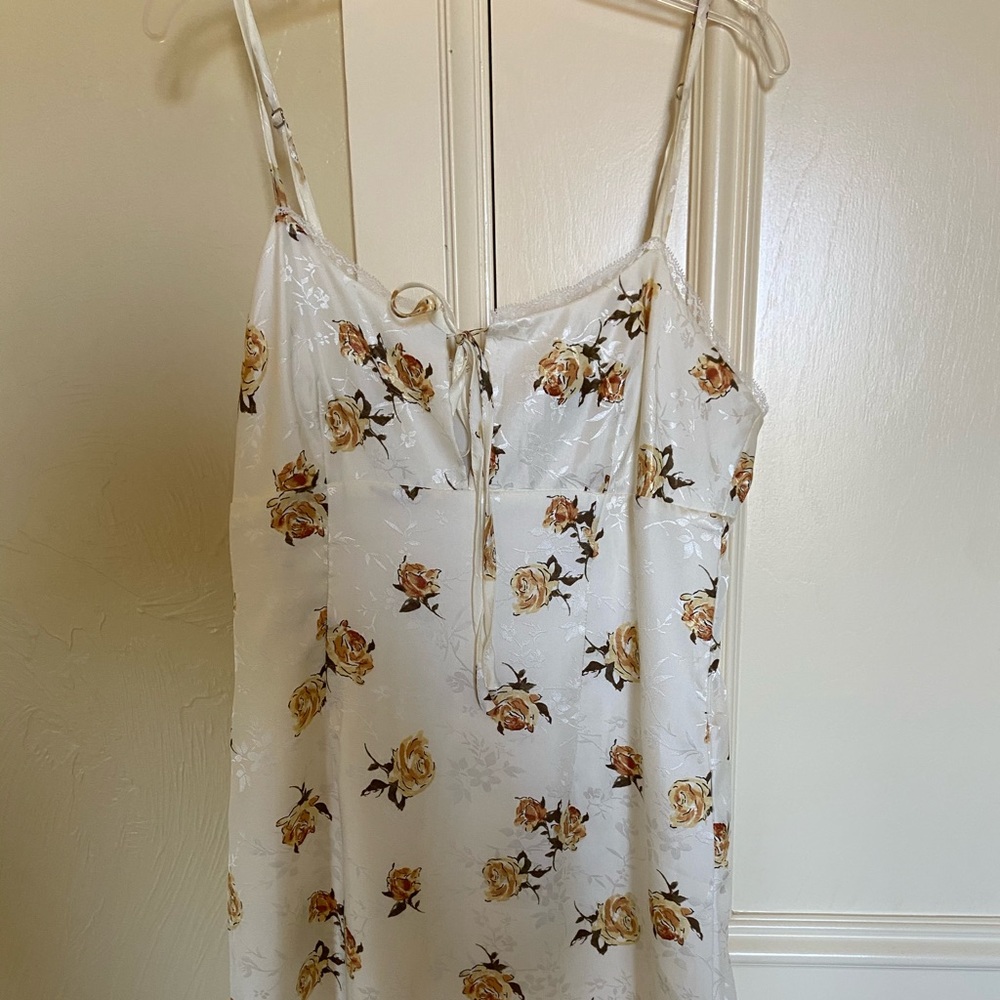 Blue Blush White Floral Dress